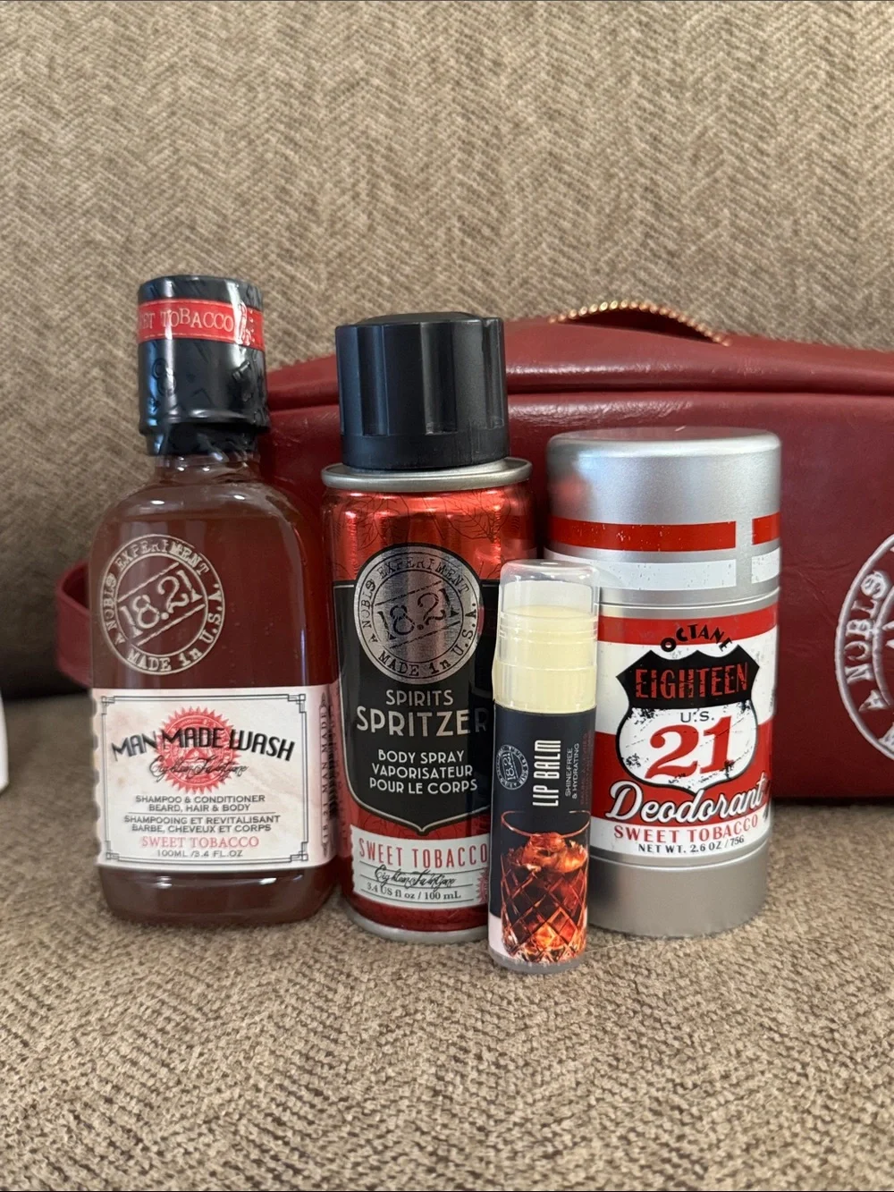 NEW 18.21 Man Made Sweet Tobacco Dopp Kit Travel Pouch